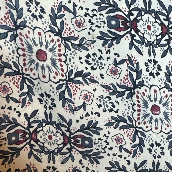 LOFT Sleeveless Floral Top size Medium - Picture 3 of 5